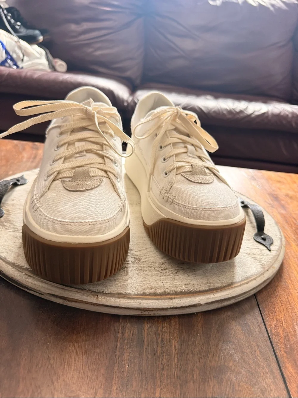 UGG Women’s White Cream Platform Canvas Sneakers Gum Sole Size 9